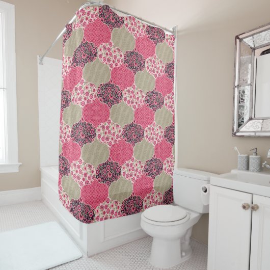 Vintages marokkanisches Muster Rosa Duschvorhang (Beispiel)