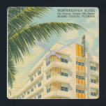Vintages Miami Art Deco Square Uhr<br><div class="desc">Diese Kollektion wurde von unserem bleibe im Art Deko Winterhaven Hotel,  Autograph Collection am Ende unserer Reise durch Amerika inspiriert. Dieses Winterhaven Hotel erwartet Sie am Ocean Drive,  Miami Beach,  Florida und bietet einen Blick auf den Strand.</div>