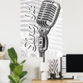 Vintages Mikrofon auf dem Holzkohleposter Poster (Heimbüro)