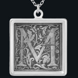 Vintages Monogramm M Versilberte Kette<br><div class="desc">Vintager Blick Monogramm M. Metallic. Wir können M durch jeden möglichen Buchstaben des Alphabetes ersetzen. Treten Sie mit uns bitte über "Kontakt" Knopf in Verbindung</div>