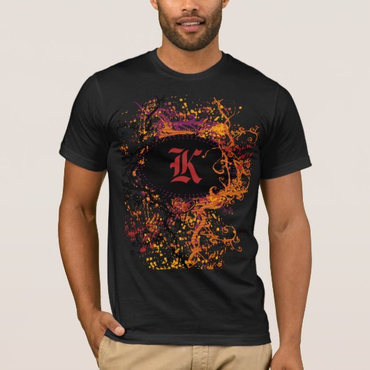 Vintages Muster mit Monogram Letter K T-Shirt (Vorderseite)
