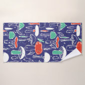 Vintages Muster mit verschiedenen Pilzen. Herbst / Badehandtuch (Badehandtuch)