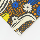 Vintages Muster, schwarzer Hintergrund. Fleecedecke (Ecke)