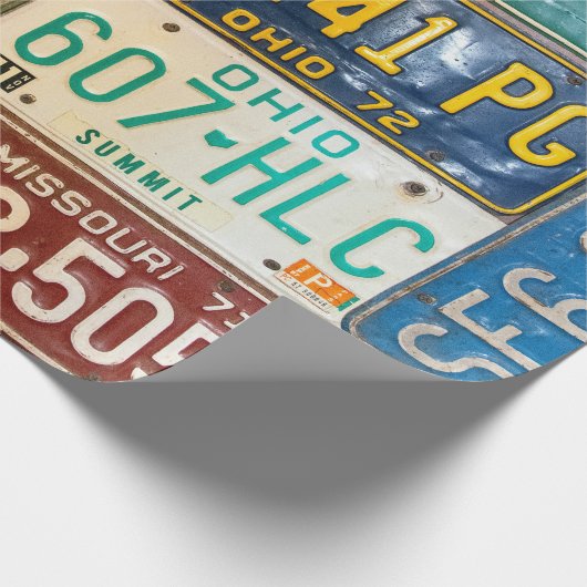 Vintages Nummernschild Geschenkpapier (Ecke)