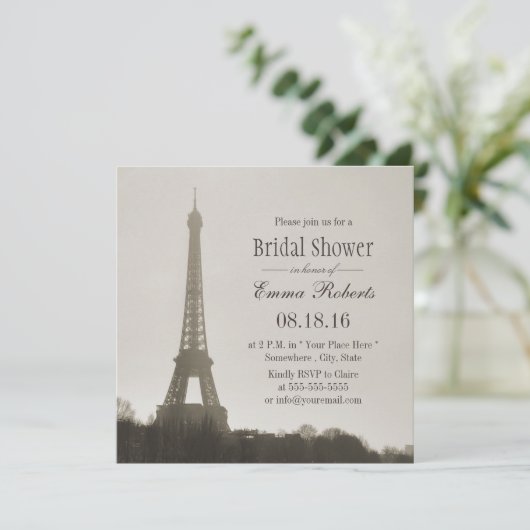 Vintages Paris Eiffel Tower Brautparty Einladung (Stehend Vorderseite)