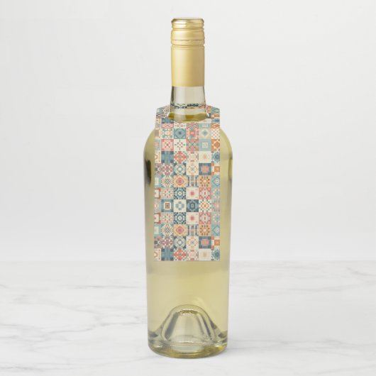 Vintages, Patchwork-Stepplook Flaschenanhänger (Auf Flasche)