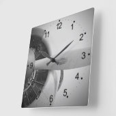 Vintages Propellerflugzeug Quadratische Wanduhr (Winkel)
