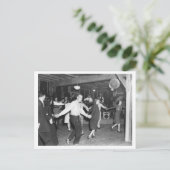 Vintages quadratisches Foto 1944 Postkarte (Stehend Vorderseite)