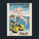 Vintages Reiseplakat für Italien Postkarte<br><div class="desc">Jeder würde Liebe,  dieses italienische Vintage-Reiseplakat Postkarte mit einer Retro-Abbildung einer Karte von Italien,  begleitet von einem See und Zitronen zu erhalten!</div>