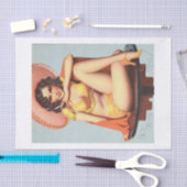 Vintages Retro Brünettes Button Up Girl Seidenpapier (Handwerk)