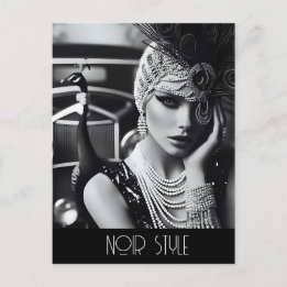 Vintages Retro-Glamour-Mädchen mit Pfau Postkarte