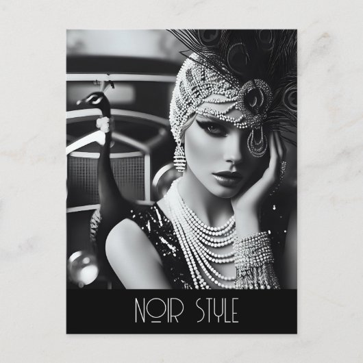 Vintages Retro-Glamour-Mädchen mit Pfau Postkarte (Vorderseite)