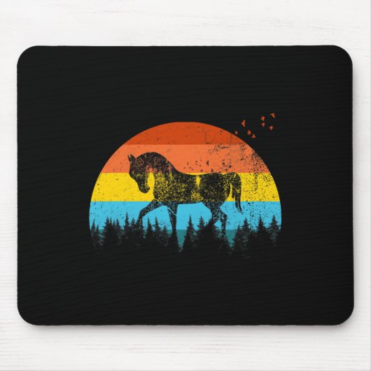 Vintages Retro-Pferd im Wald - Pferderücken Ridi Mousepad (Vorne)
