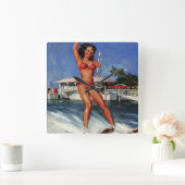 Vintages Retro Water Ski Pingirl Quadratische Wanduhr (Zuhause)