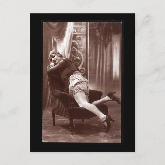 Vintages riskantes Girl-Foto Postkarte (Vorderseite)