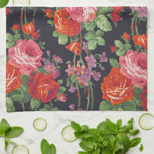 Vintages Rosenmuster Geschirrtuch (Gefaltet)
