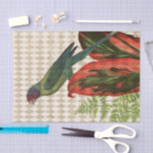 Vintages Rot und grüner Tropenpapagei Seidenpapier (Handwerk)