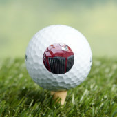 Vintages rotes Auto mit Chromhaube Golfball (Insitu T-Shirt)