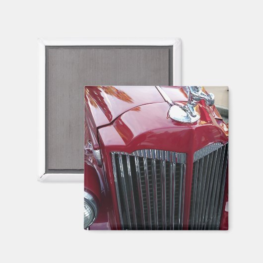 Vintages rotes Auto mit Chromhaube Magnet (Vorderseite/Rückseite)