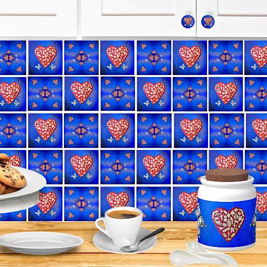 Vintages Rotes und Silberes Milagroherz mit Schmet Fliese