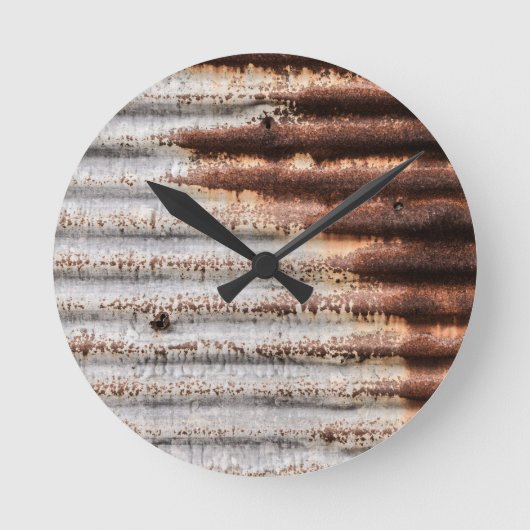 Vintages Rusty Metal Runde Wanduhr (Vorderseite)