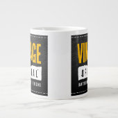 Vintages Schwarzes Leder Geburtsjahr Jumbo-Tasse (Vorderseite)
