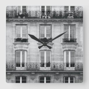 Vintages Schwarzweiss-Gebäude der Reise-  in Pari Quadratische Wanduhr