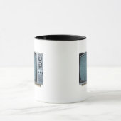 Vintages Set im Fernsehen, Statisch, bitte halten Tasse (Zentrum)