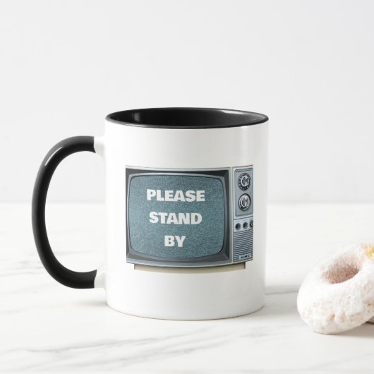 Vintages Set im Fernsehen, Statisch, bitte halten Tasse (Mit Donut)
