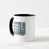 Vintages Set im Fernsehen, Statisch, bitte halten Tasse (Vorderseite Links)