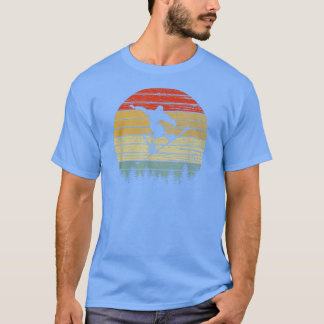 Vintages SnowboardenRetro Sunset Sports T-Shirt