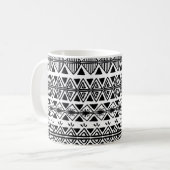Vintages Stammesmuster mit schwarzweißer Hand d Kaffeetasse (Vorderseite Links)