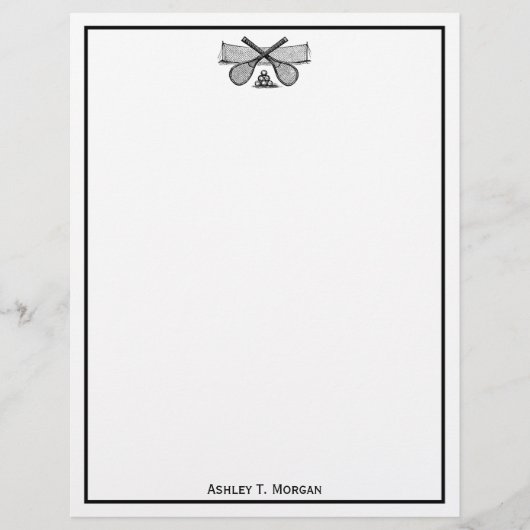 Vintages Tennisnetz, überquerte Racquets, Bälle (Vorderseite)