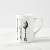 Vintages Tischbesteck-Schwarz-weiße Porzellantasse (Rechts)