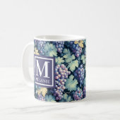 Vintages Traubenmuster Monogramm und Name Kaffeetasse (Vorderseite Links)