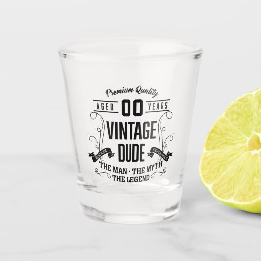 Vintages Typ-Benutzeralter Schnapsglas (Vorderseite)