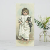 Vintages Viktorianisches Mädchen in einem Nachthem (Stehend Vorderseite)