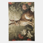 Vintages Waldhollbit im Blumenwald Geschirrtuch (Vertikal)