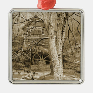 Vintages Wasserrad Silbernes Ornament