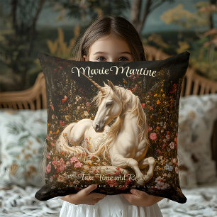 Vintages Weißes Blumenmoor Einhorn Fantasy Woodlan Kissen