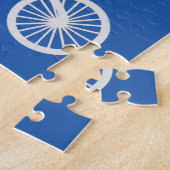 Vintages weißes Fahrrad auf blau Puzzle (Seite)