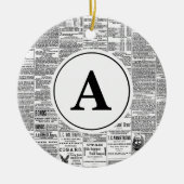 Vintages Zeitungsmonogramm Keramik Ornament (Vorne)