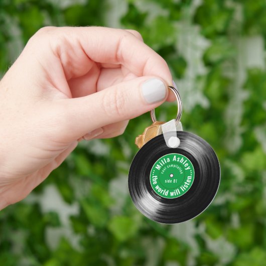Vinyl-Datensatz mit Name-Promo-Schlüsselanhänger Schlüsselanhänger (Hand)