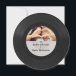 Vinyl Record Foto Hochzeit Einladung<br><div class="desc">Dieses Design kann mit Ihren Informationen personalisiert sein. Sie können durch das Klicken auf "Personalisieren" weitere Optionen angepasst werden. Sie können die Textfarbe und den Stil ändern. Bitte sehen Sie mehr von dieser Suite in meinem Geschäft. Kontaktieren Sie mich unter mradamov@gmail.com oder mit einer Nachricht auf zazzle, wenn Sie dieses...</div>