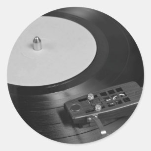 Vinyl-Schallplatte auf einem Plattenspieler Überbl Runder Aufkleber