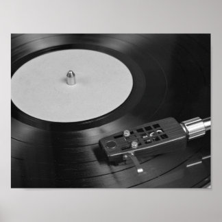 Vinyl-Schallplattenspiel auf einer Turntable Poster