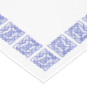 VIOLET CELTIC KNOT 52x70 Tabletten Tischdecke (Schrägansicht)
