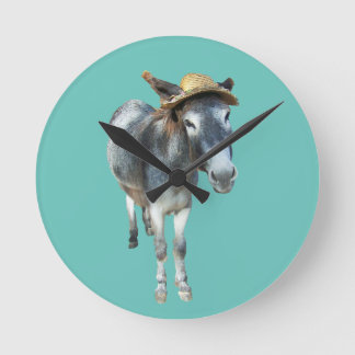 Violet den Donkey in Strohhut mit Blume Runde Wanduhr