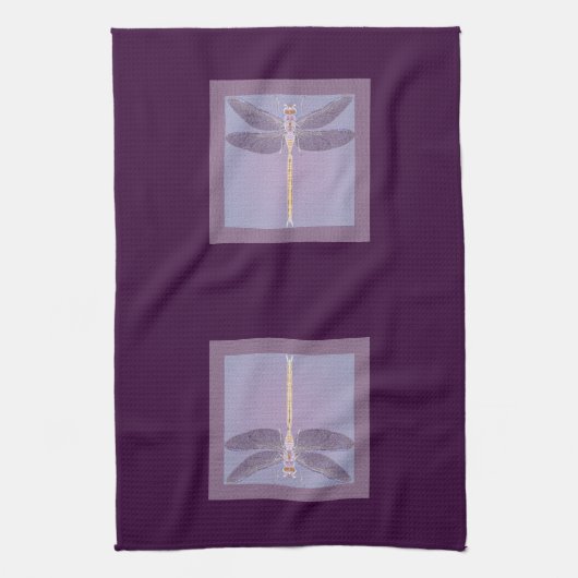 Violet Dragonfly Handtuch (Vertikal)