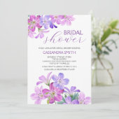 Violet Geranium Greenery Brautparty Einladung (Stehend Vorderseite)